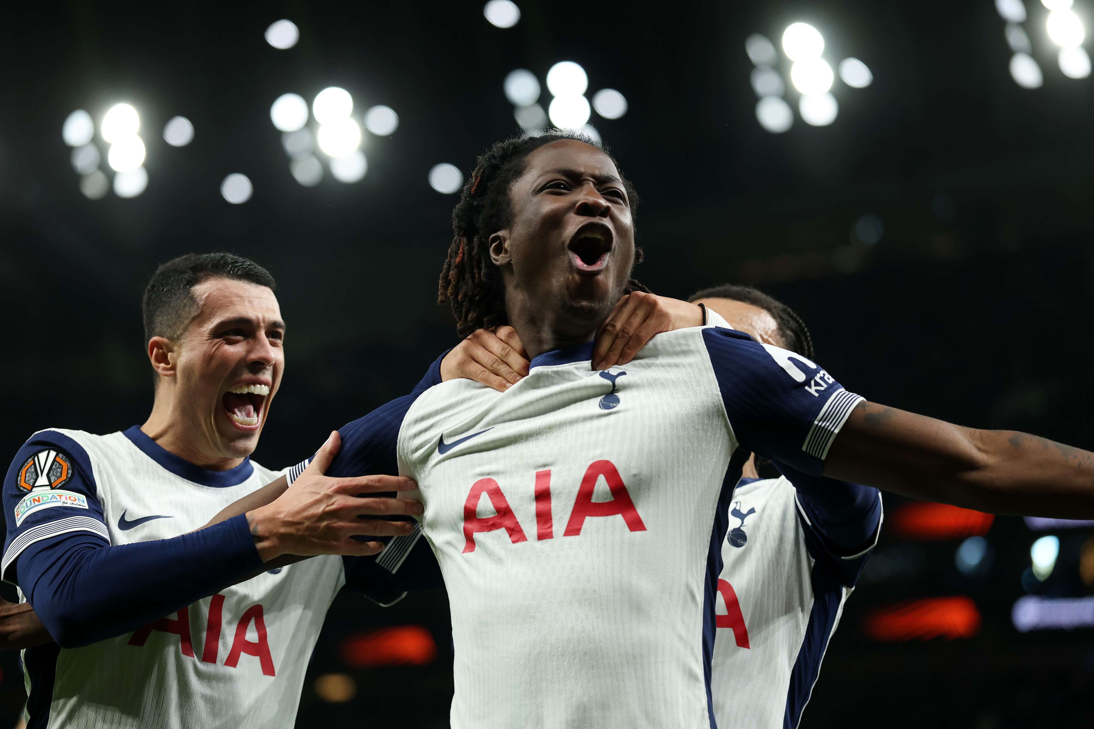 表現出色的 表現出色的